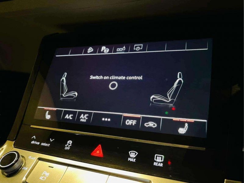AUDI E-TRON