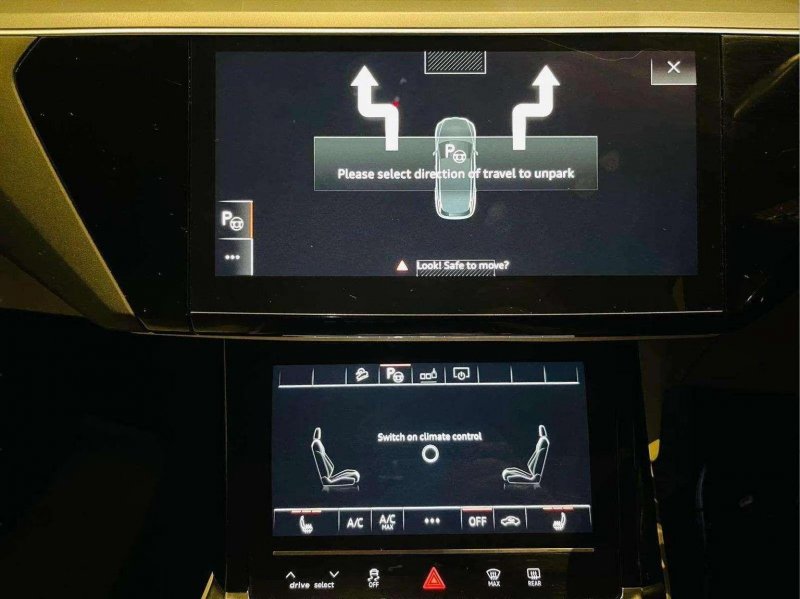 AUDI E-TRON