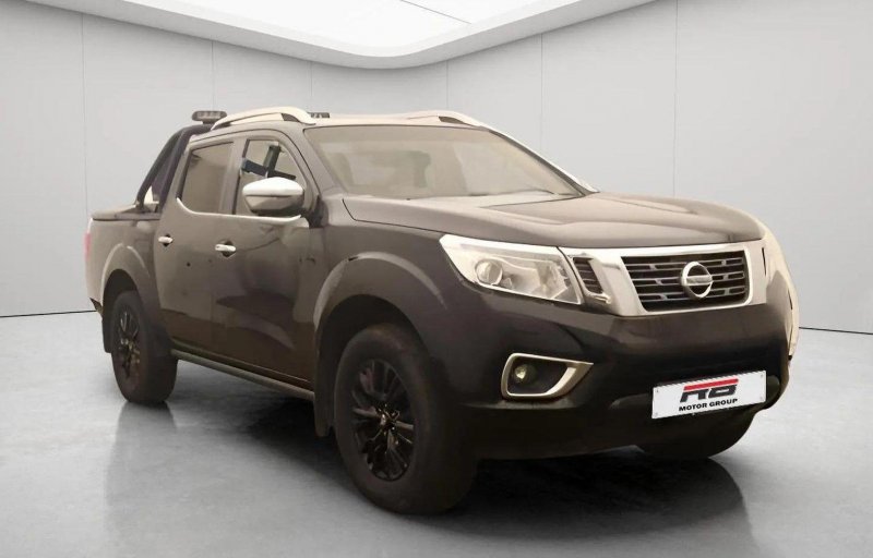 NISSAN NAVARA
